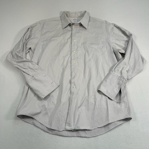 Brooks Brothers Button Up Shirt Mens Size 17 1/2 X 34 Light Grey Collard - Picture 1 of 9